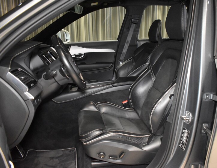 Volvo XC90 8