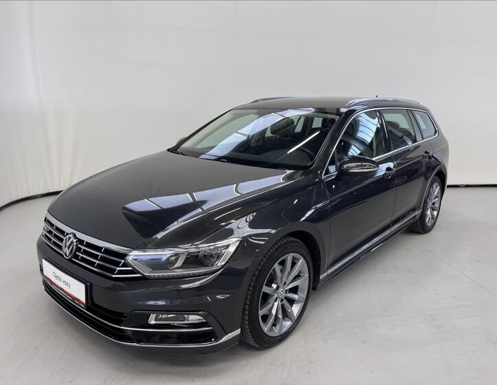 Volkswagen Passat 1