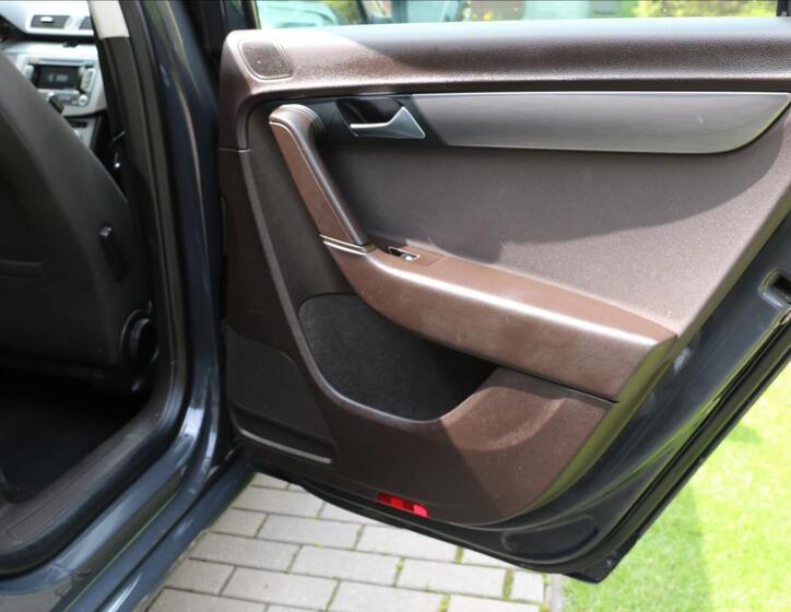 Volkswagen Passat 34