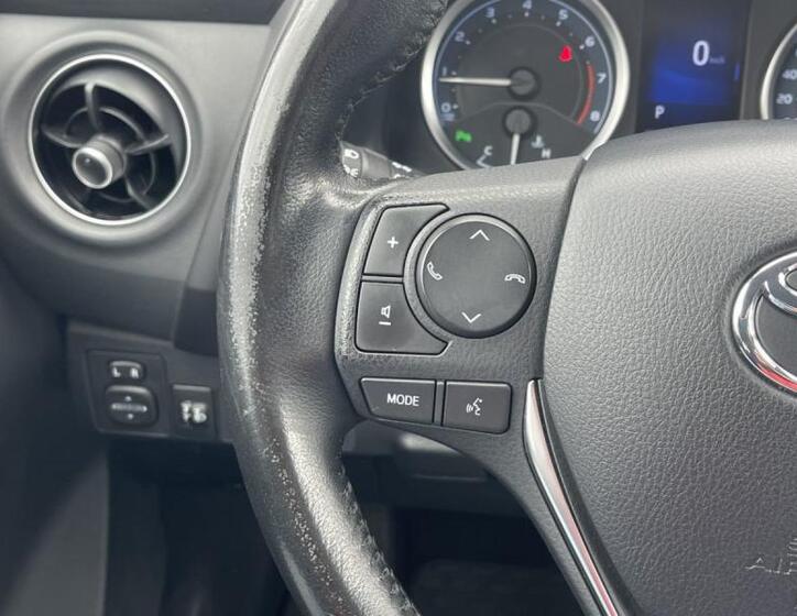 Toyota Corolla 19