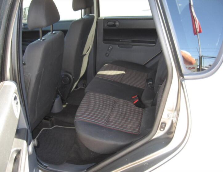 Mitsubishi Colt 8