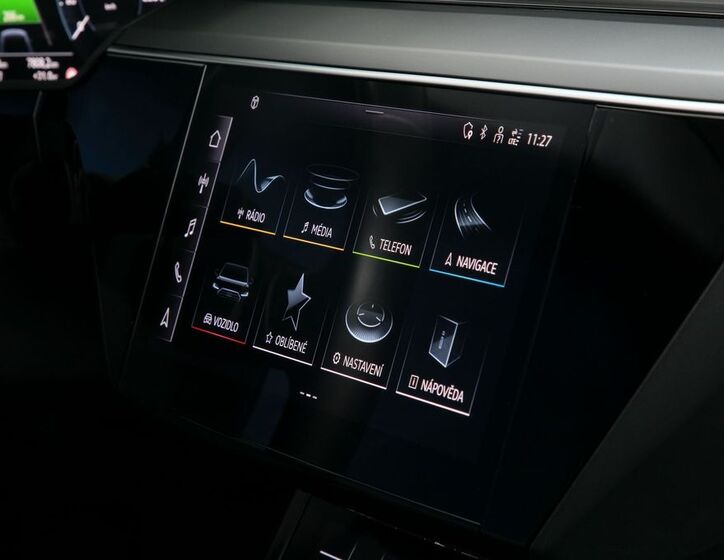 Audi e-tron 25