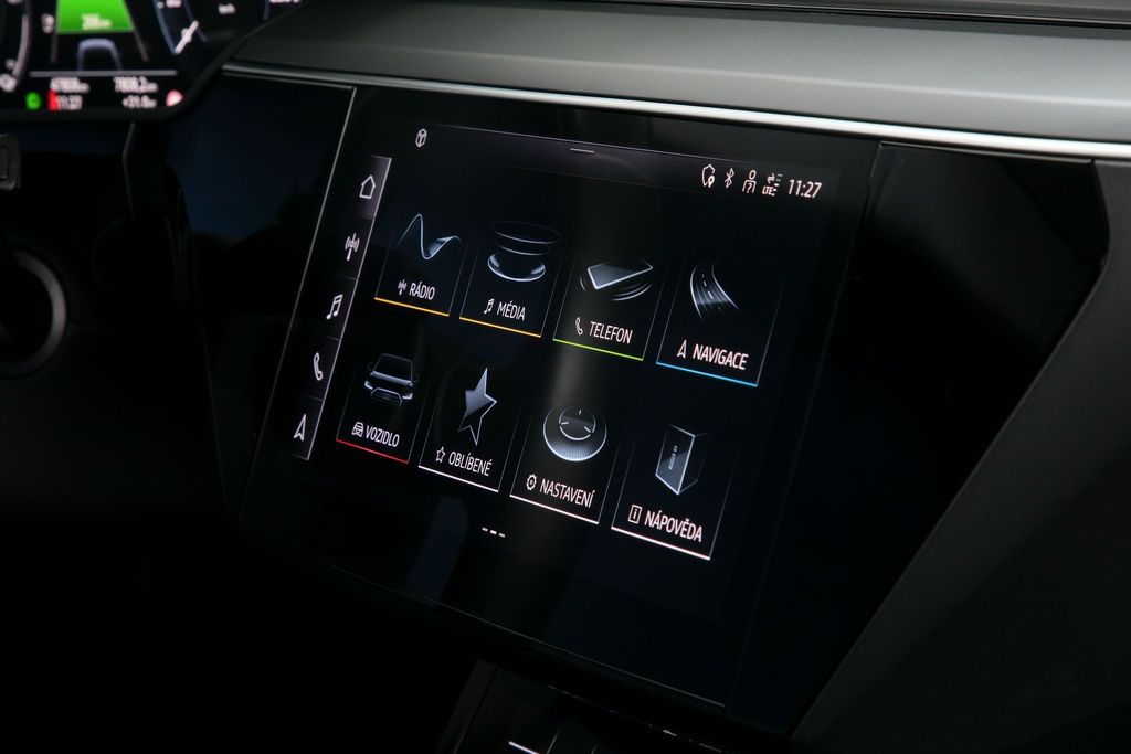 Audi e-tron