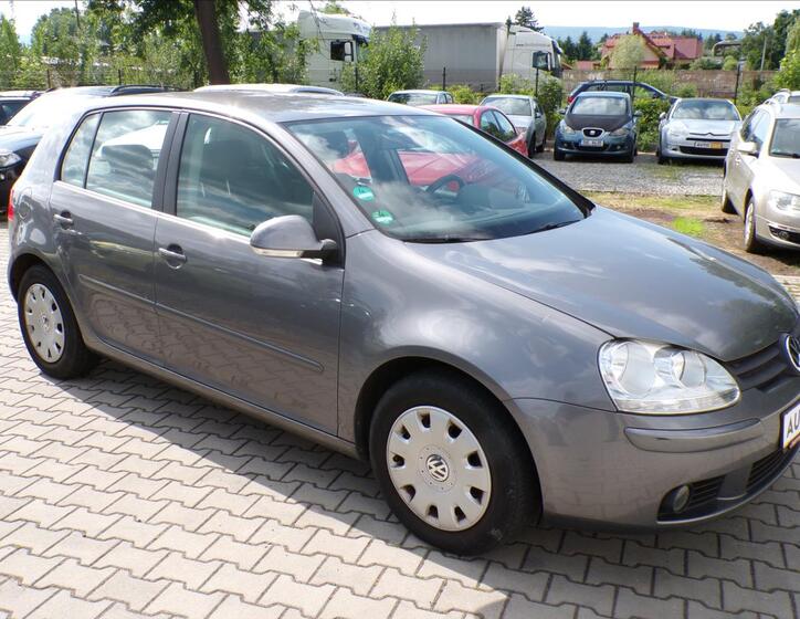 Volkswagen Golf 1
