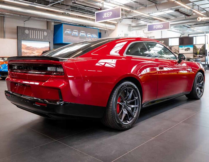 Dodge Charger 8
