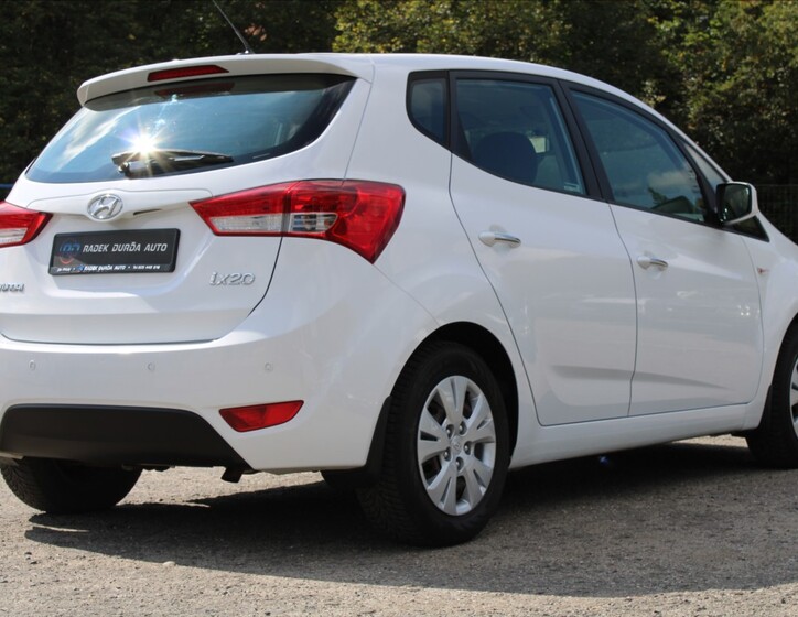 Hyundai ix20 5