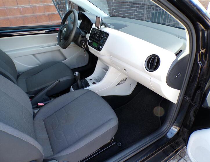 Volkswagen up! 24