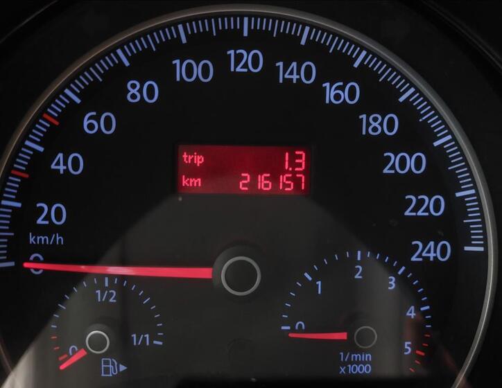 Volkswagen New Beetle 15