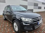 Volkswagen Touareg 1