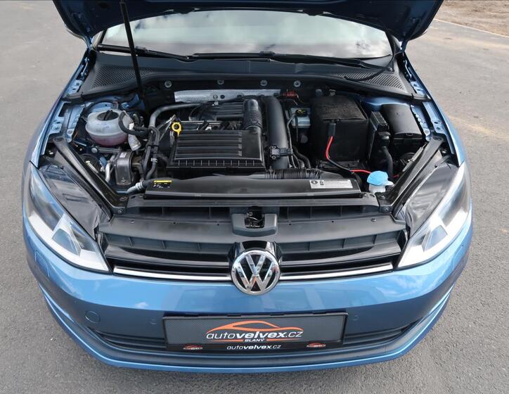 Volkswagen Golf 23