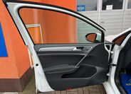 Volkswagen Golf 25
