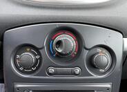 Renault Clio 47