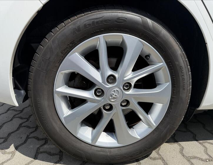 Toyota Auris 23