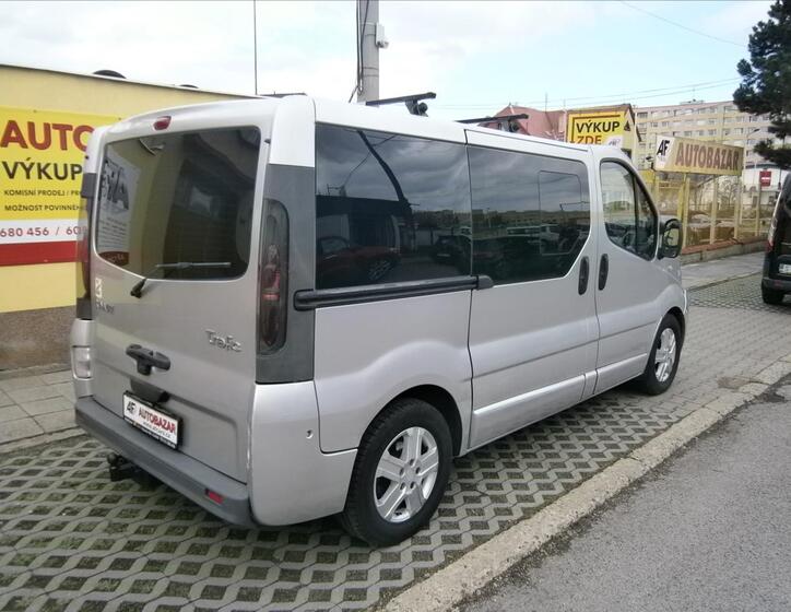 Renault Trafic 6