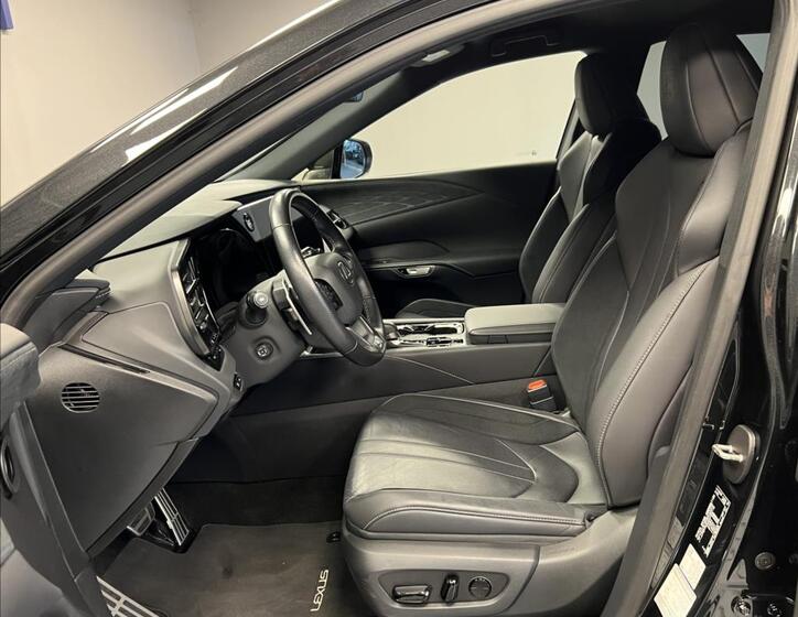 Lexus RX 500h 6