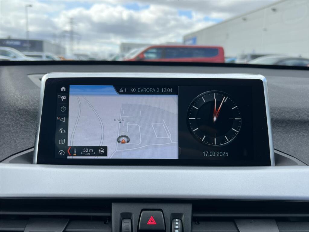 BMW X1 28