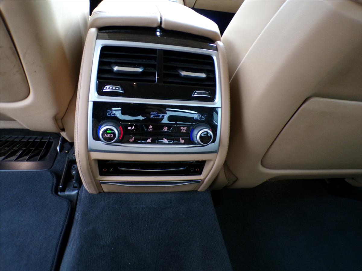 BMW Řada 7