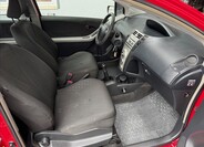 Toyota Yaris 12