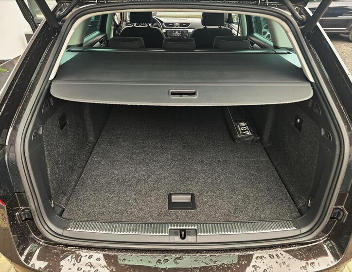Škoda Superb 24