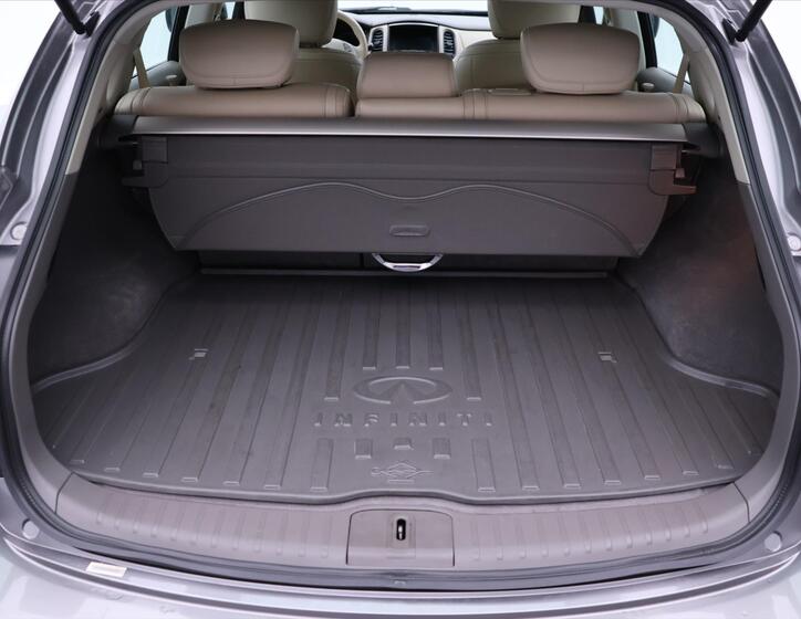 Infiniti EX35 10