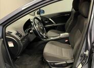 Toyota Avensis 8