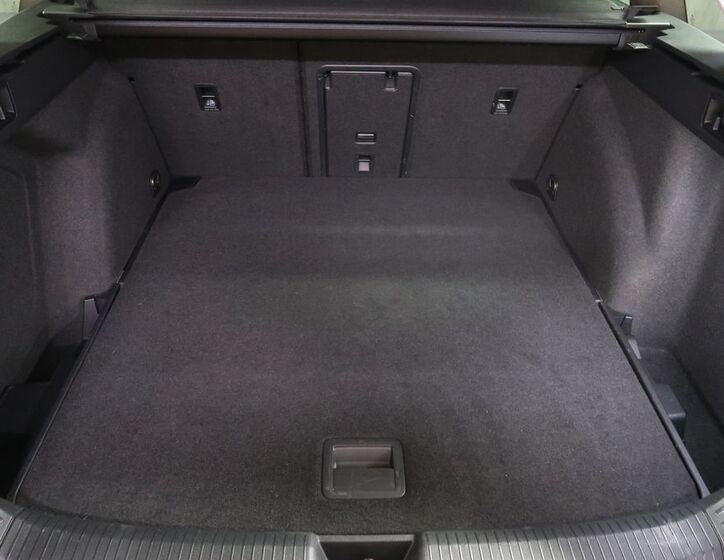 Volkswagen Golf 11