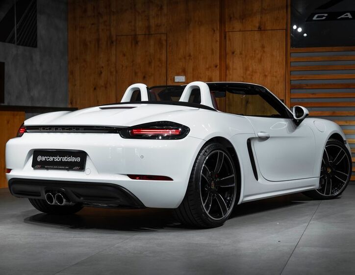 Porsche Boxster 33