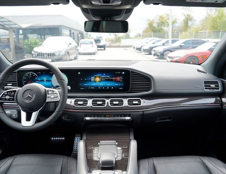 Mercedes-Benz GLS 27