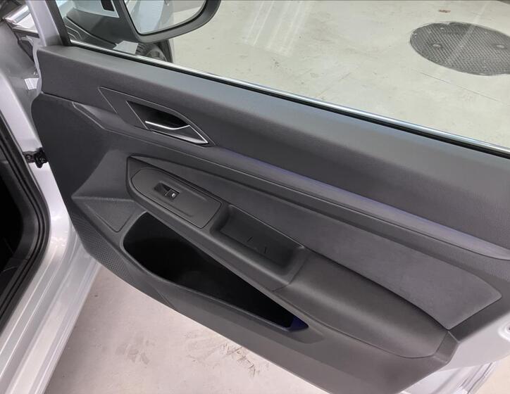 Volkswagen Golf 22