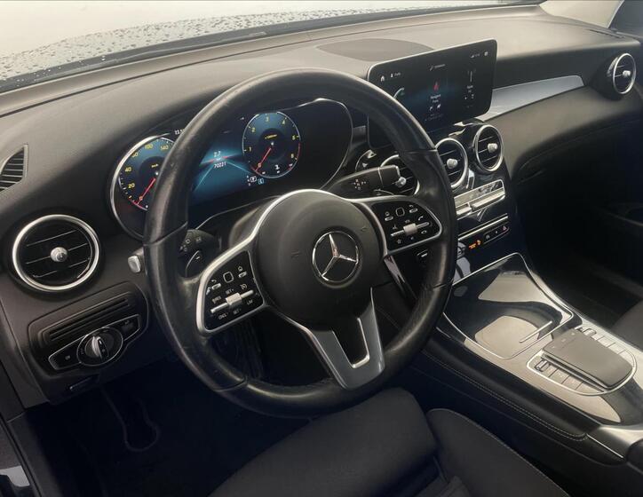Mercedes-Benz GLC 9