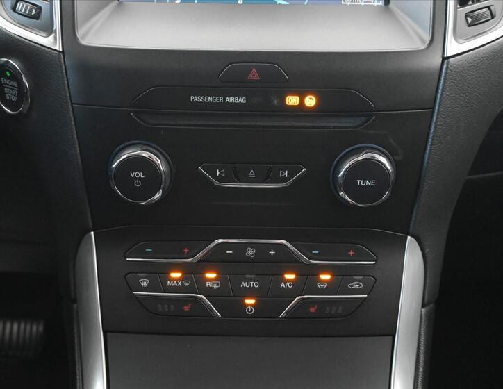 Ford Galaxy 22