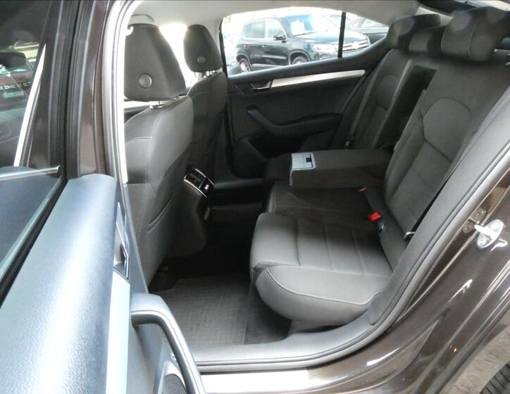 Škoda Superb 23