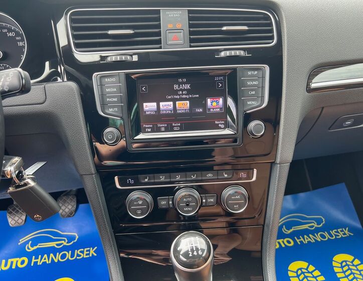 Volkswagen Golf 11