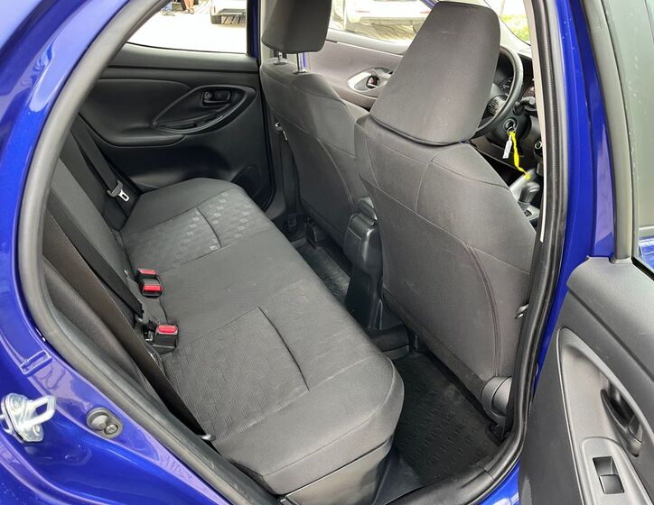 Toyota Yaris 16