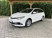 Toyota Auris 1