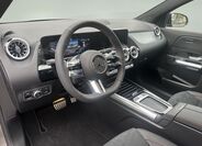 Mercedes-Benz GLA 9