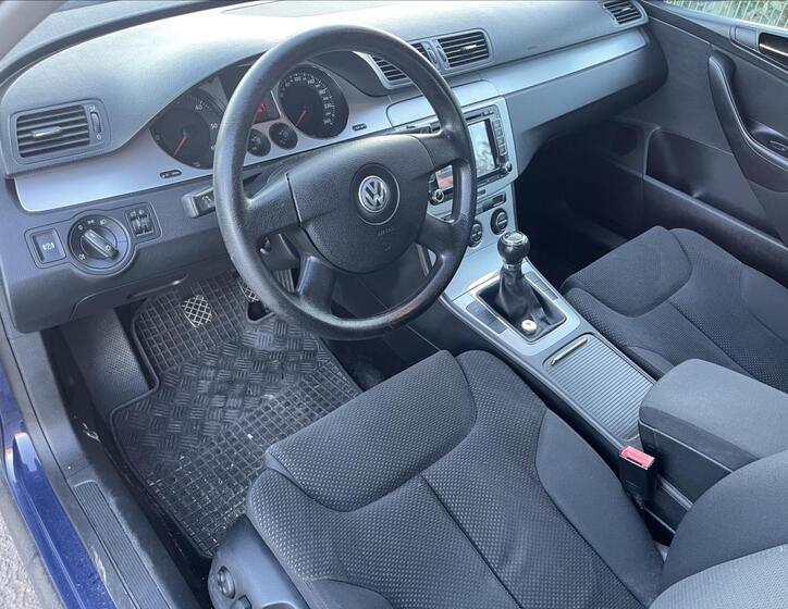 Volkswagen Passat 9
