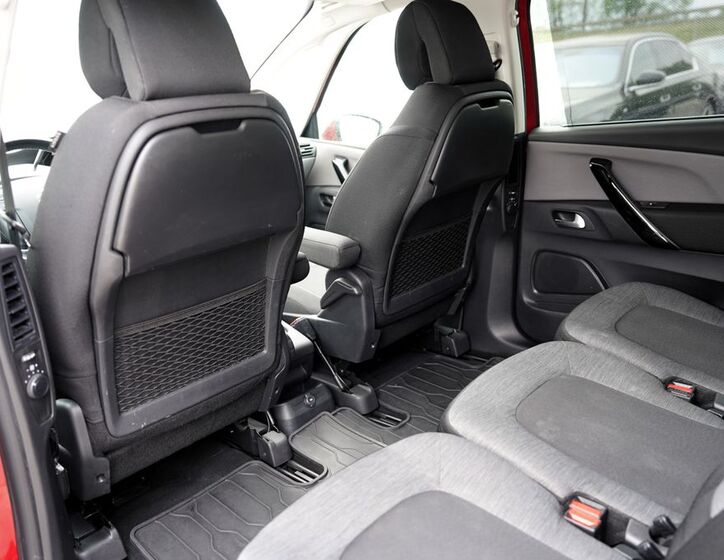 Citroën Grand C4 Picasso 32
