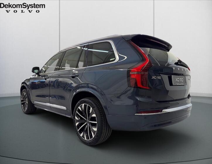 Volvo XC90 4