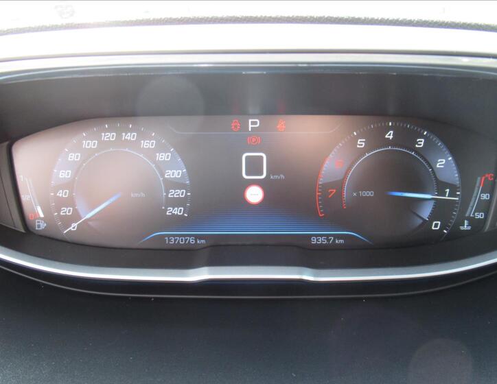 Peugeot 5008 11