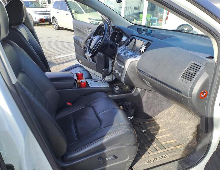 Nissan Murano 8