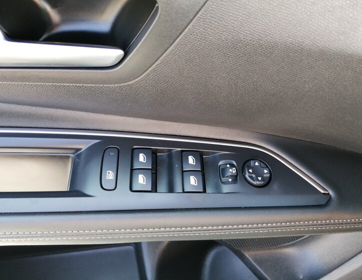Peugeot 5008 22