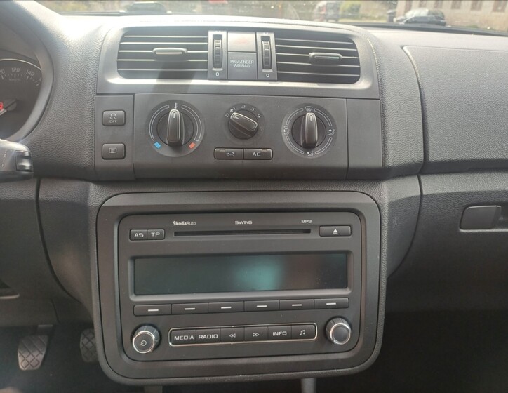 Škoda Roomster 8