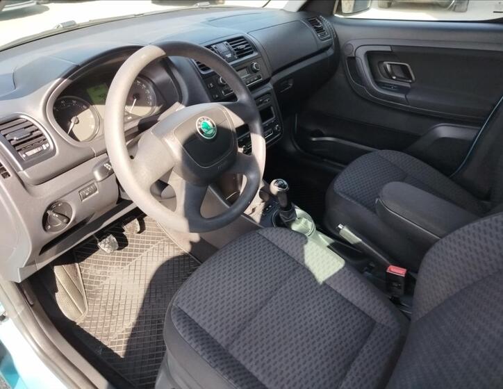 Škoda Roomster 8