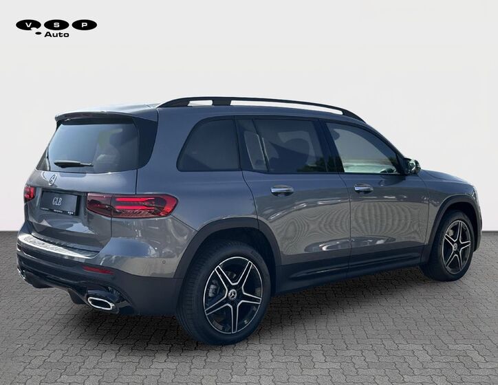 Mercedes-Benz GLB 5