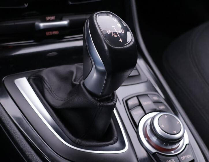 BMW Řada 2 35
