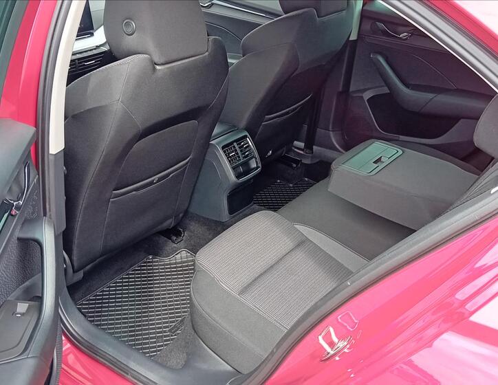 Škoda Octavia 12