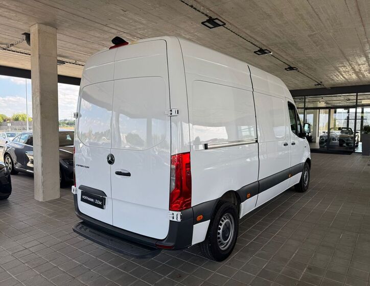 Mercedes-Benz Sprinter 5