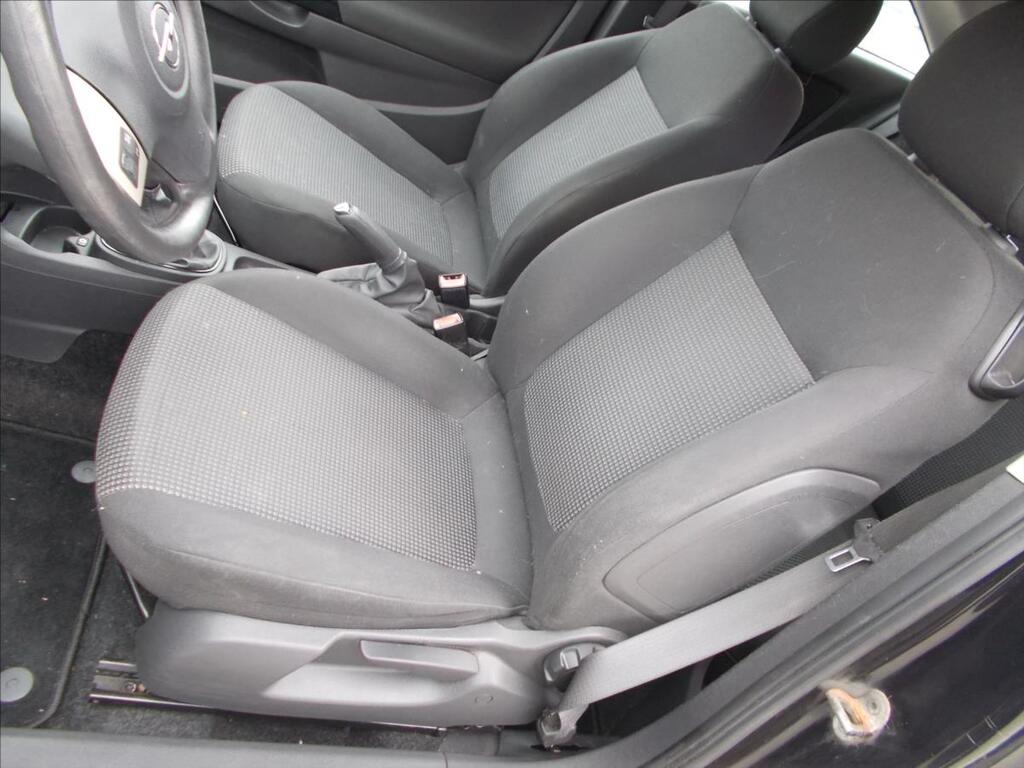 Opel Corsa 13