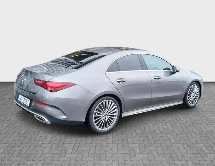 Mercedes-Benz CLA 5